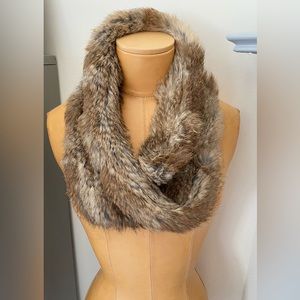 Real rabbit fur scarf